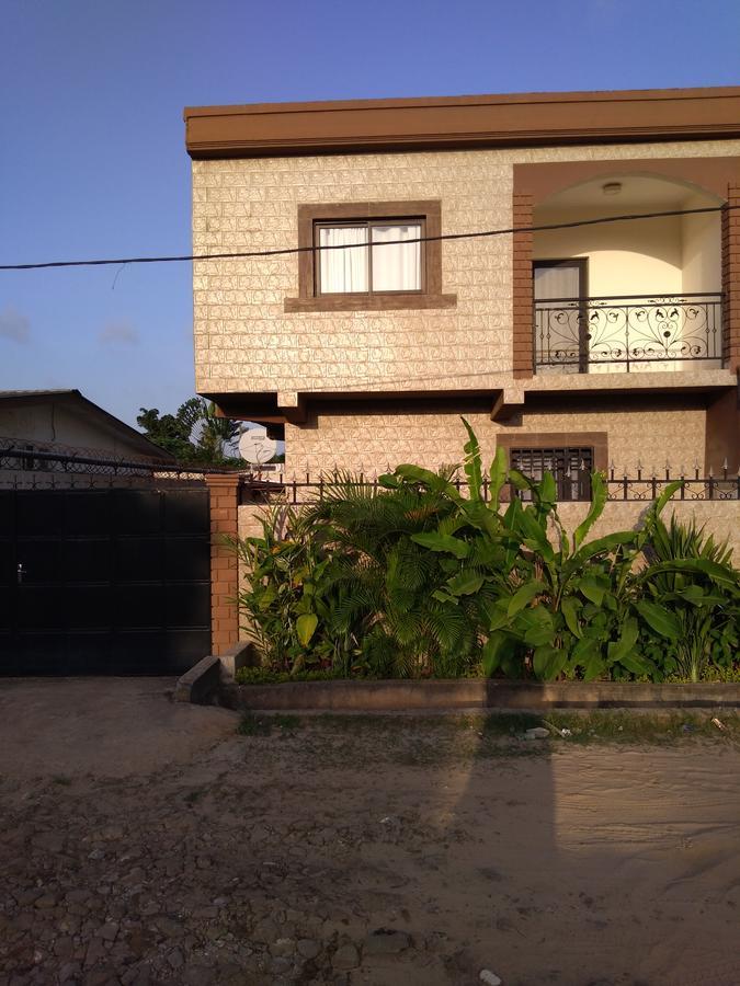 Les Pelerins Villa Pointe Noire Exterior photo